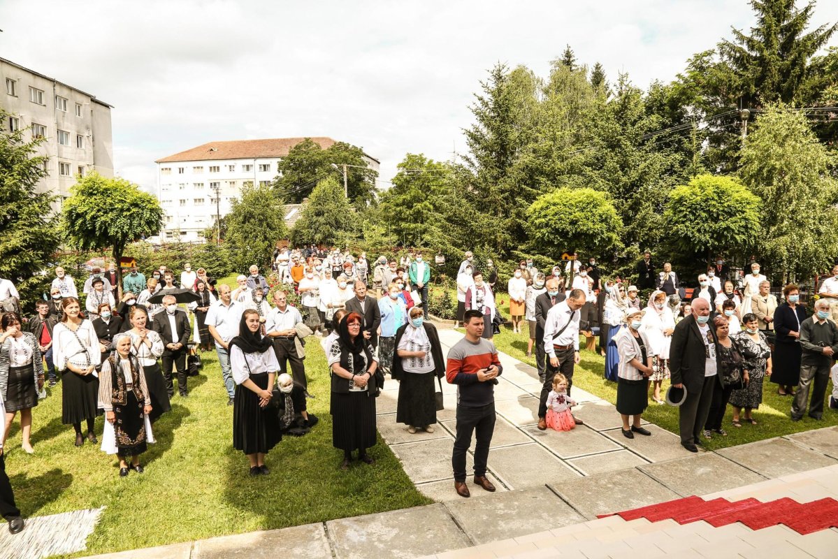 Sărbătoare la Biserica „Naşterea Sfântului Ioan Botezătorul” din Sibiu 147519