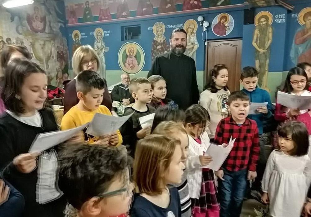 Familia și școala dintr-un centru catehetic vâlcean 147597