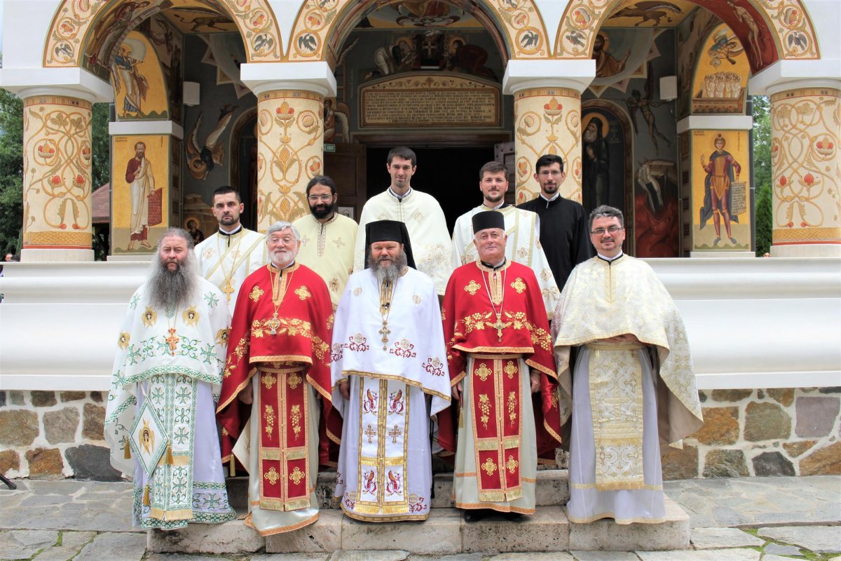 Hramul Mănăstirii Icoana din județul Gorj 147579