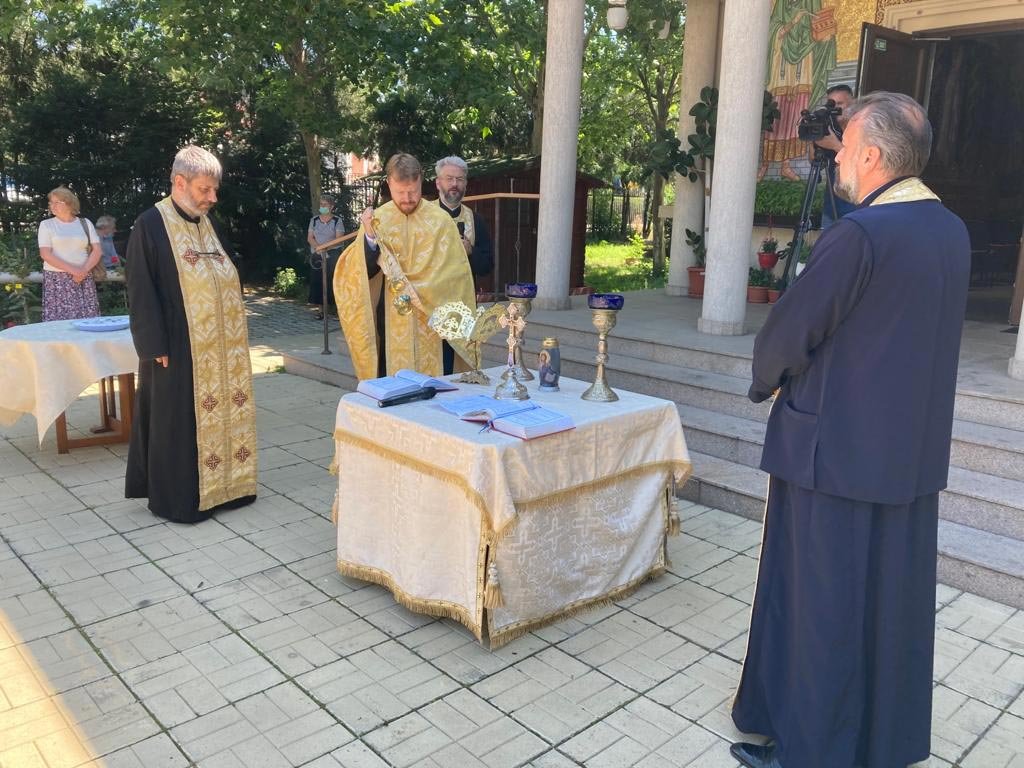 Parastas pentru medicii și asistenții trecuţi la Domnul din cauza COVID-19 147617