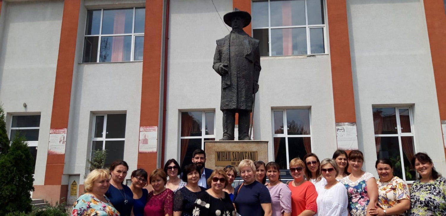 Ambasador al culturii și limbii române la Comrat 147793