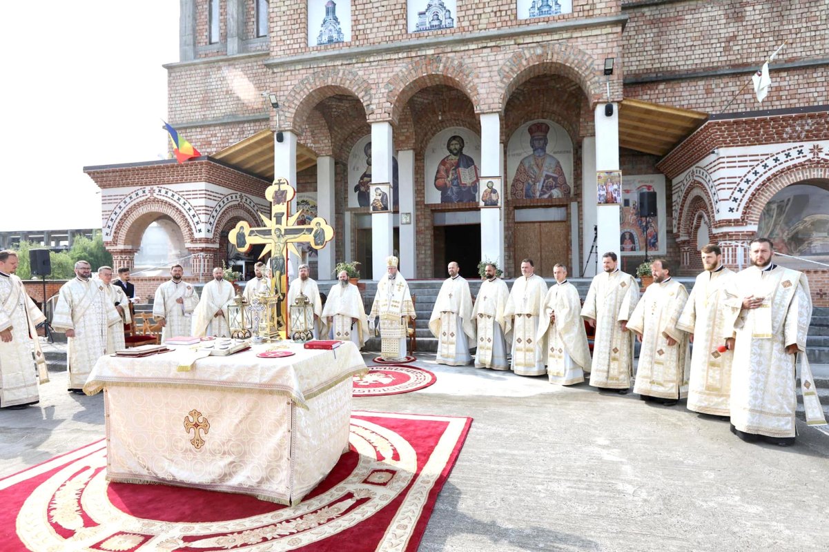 „Lumea și viața sunt darurile pe care Dumnezeu le face omului” 147869