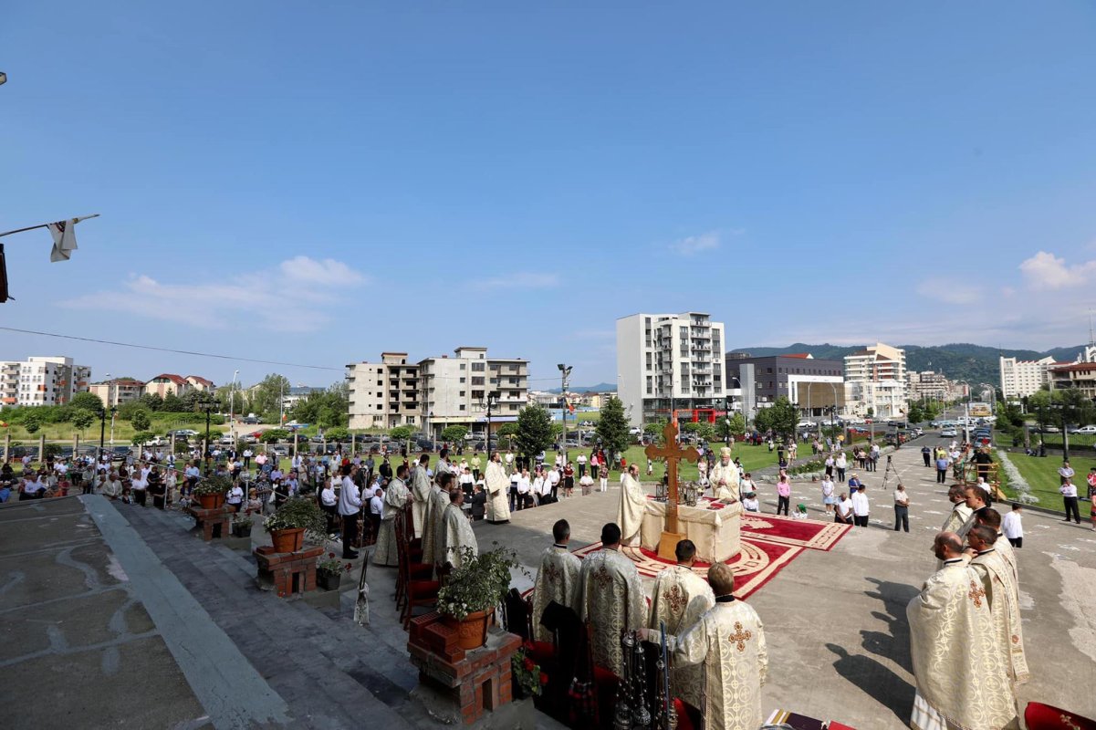 „Lumea și viața sunt darurile pe care Dumnezeu le face omului” 147870