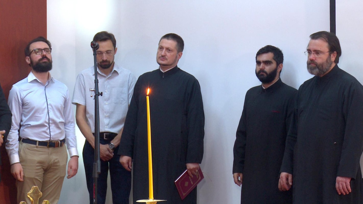 Cursuri on-line pentru obținerea gradelor profesionale în preoție 147905