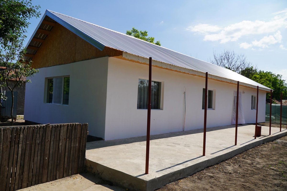 Din Casa Domnului în casa omului încercat, dar binecuvântat 147953