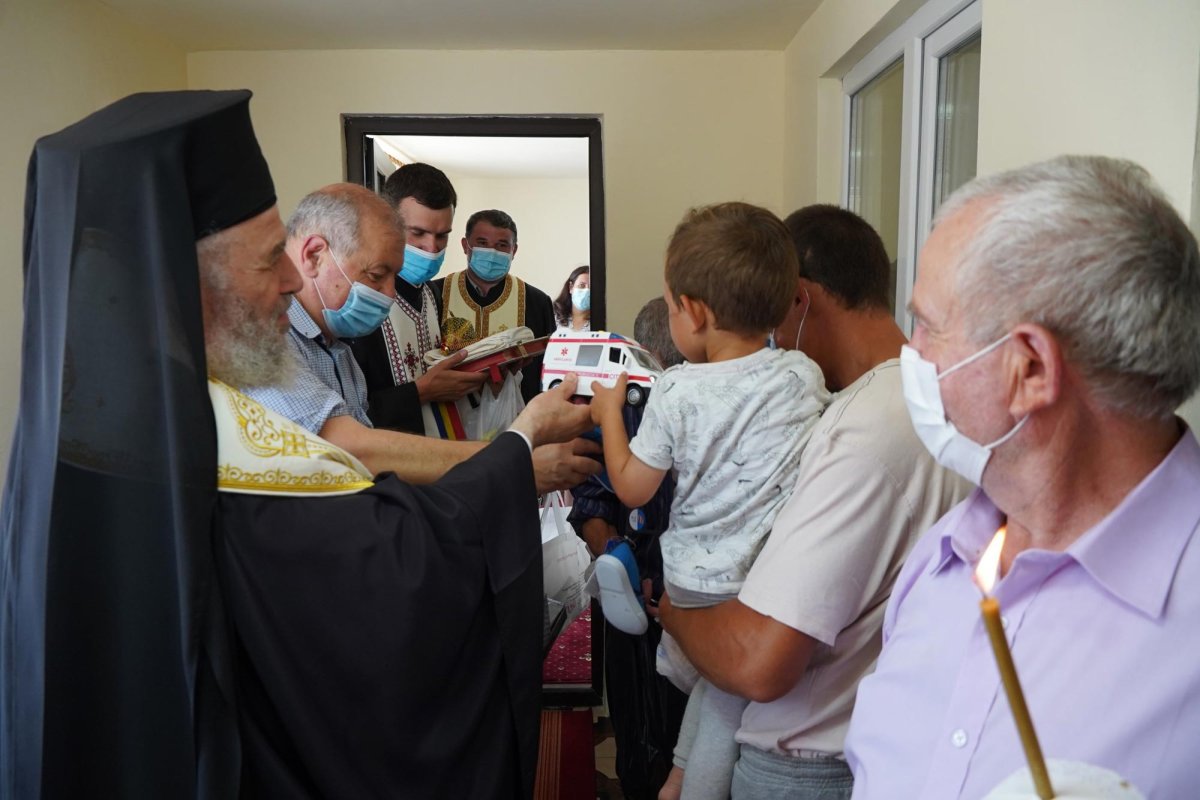 Din Casa Domnului în casa omului încercat, dar binecuvântat 147966