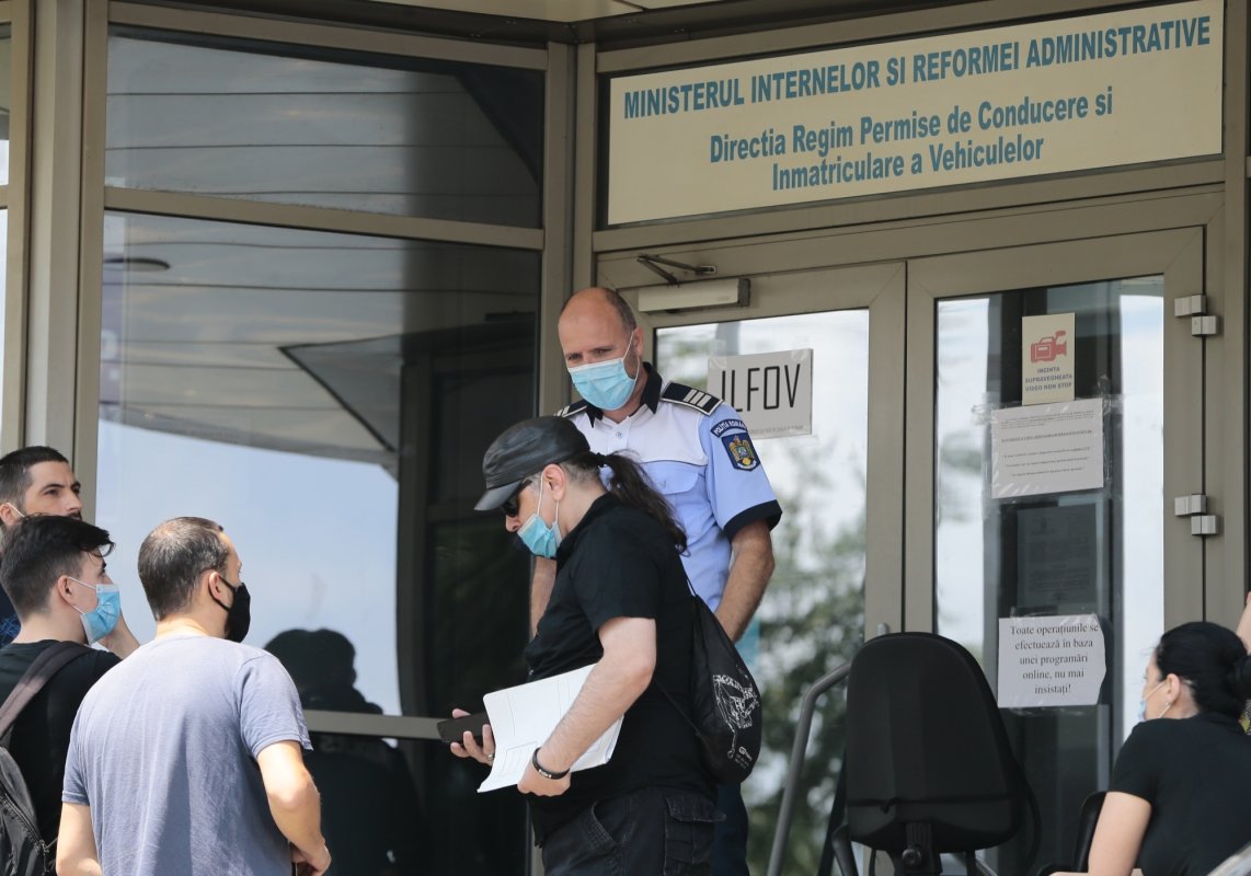 Examinările pentru permis, suspendate temporar 148028