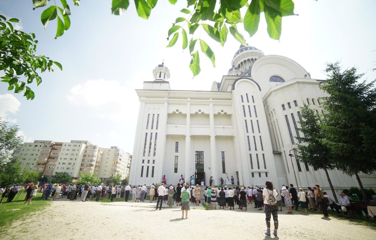 Sărbătoare în cartierul clujean Mănăștur 148011