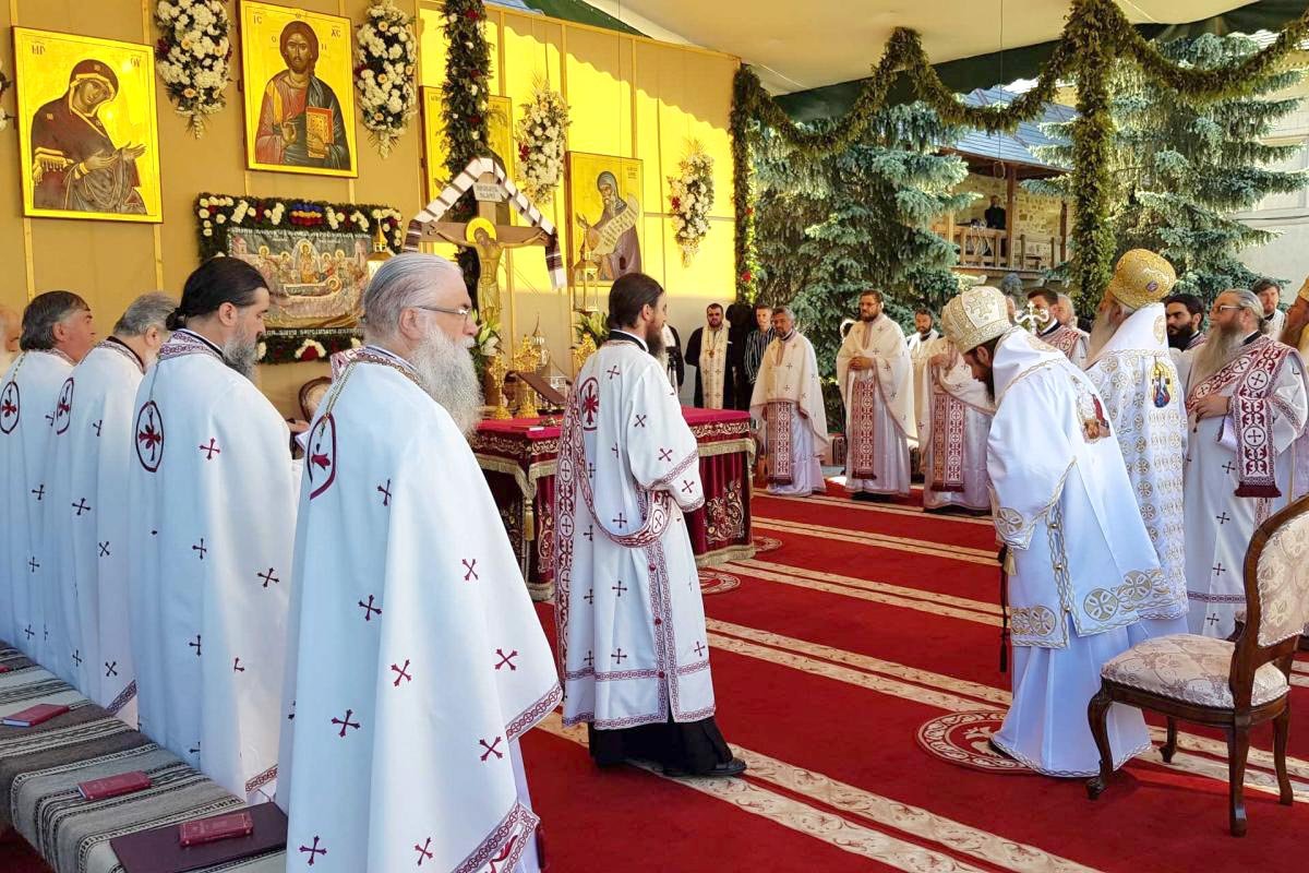 Sfântul Voievod Ştefan cel Mare, sărbătorit la Putna 148067