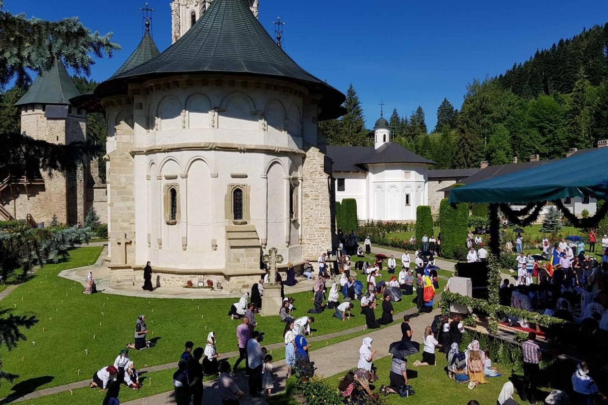 Sfântul Voievod Ştefan cel Mare, sărbătorit la Putna 148068