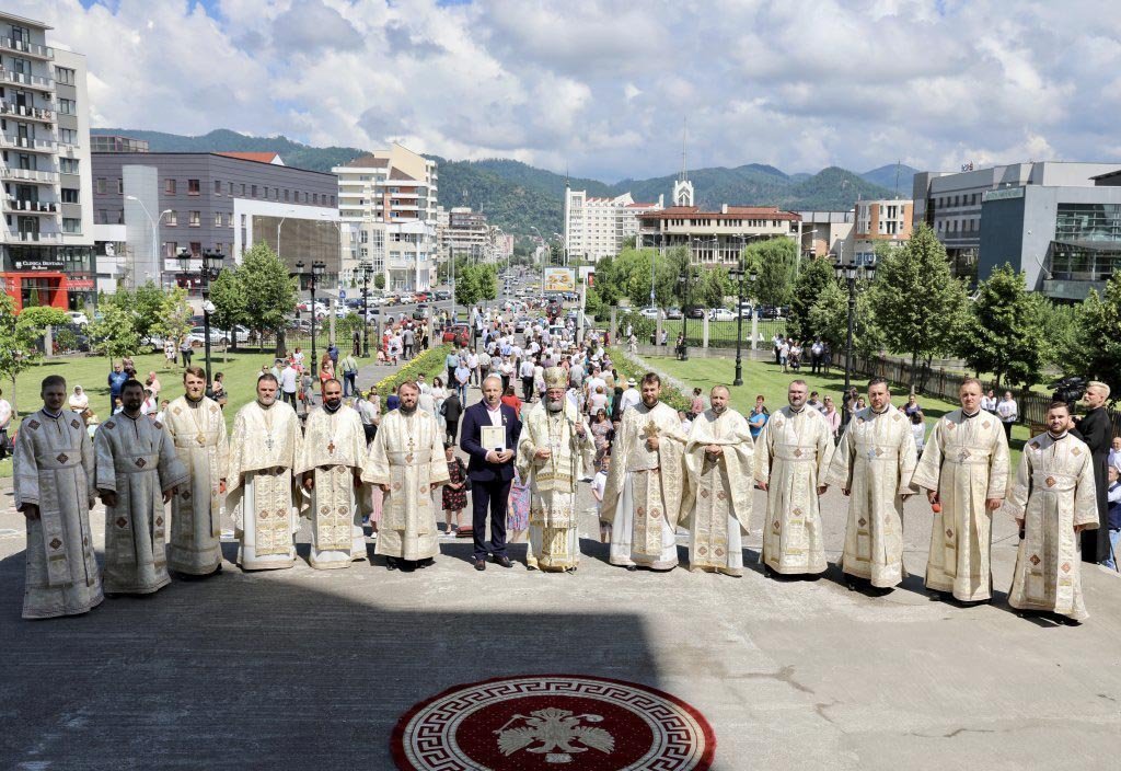 Slujiri în Episcopia Maramureşului şi Sătmarului 148168