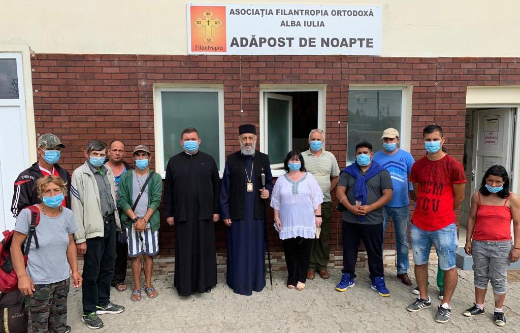 Binecuvântări arhiereşti pentru oamenii străzii din Alba Iulia 148368