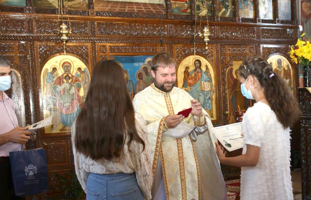 Eleve cu nota 10 la Evaluarea Naţională, premiate la Huedin 148420