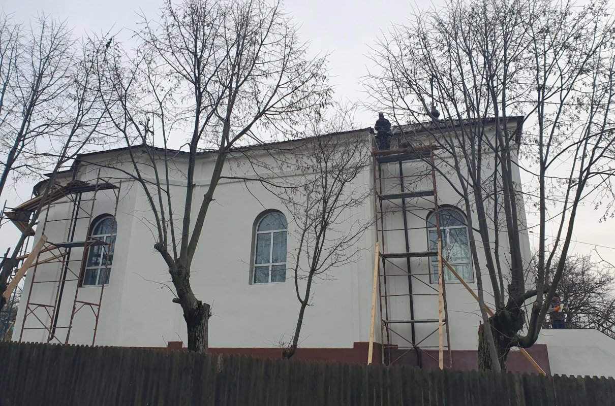 Licitație pentru adjudecarea lucrărilor de pictură 148407