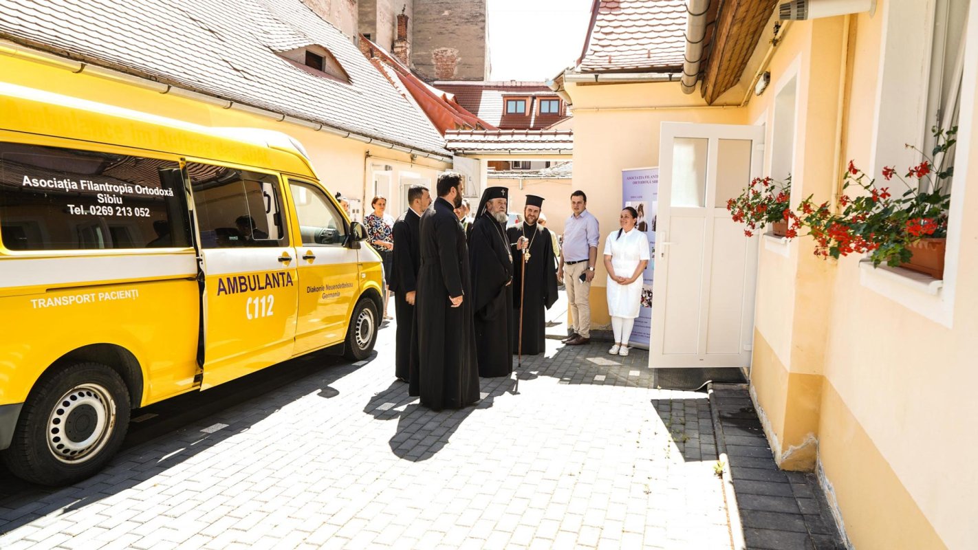 Cabinet stomatologic și serviciu de ambulanță, inaugurate în Arhiepiscopia Sibiului 148479