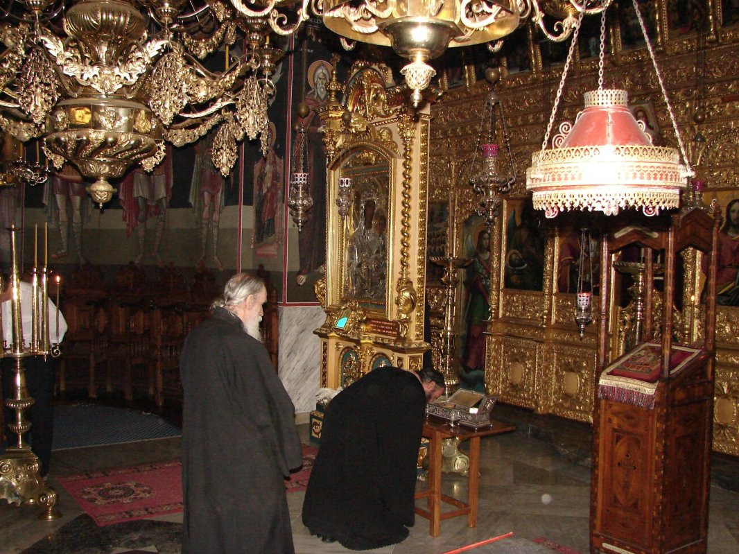 Prodromița, darul Maicii Domnului pentru închinătorii ei 148228