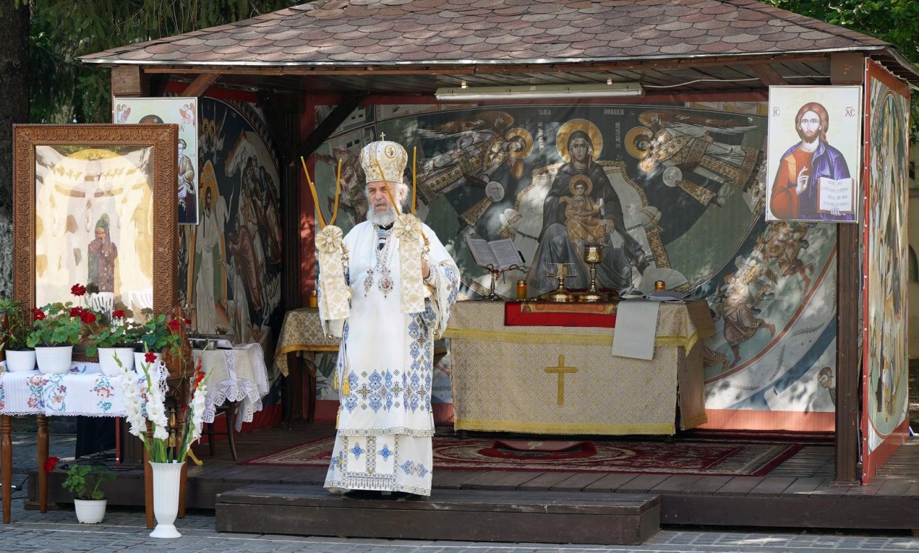 Binecuvântări arhiereşti în Duminica a 5-a după Rusalii 148604