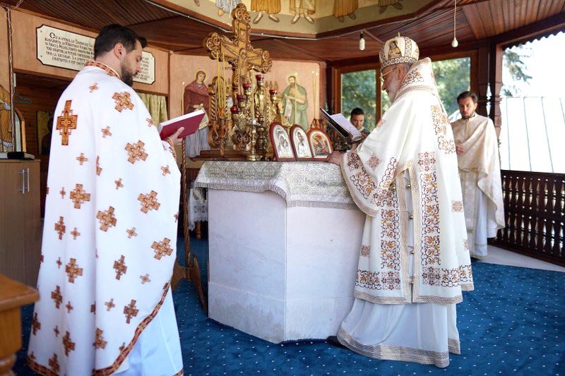 Binecuvântări arhiereşti în Duminica a 5-a după Rusalii 148605