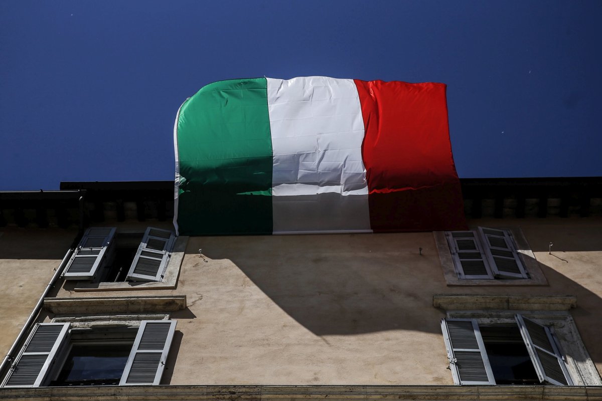 Peste un milion de români în Italia 148764