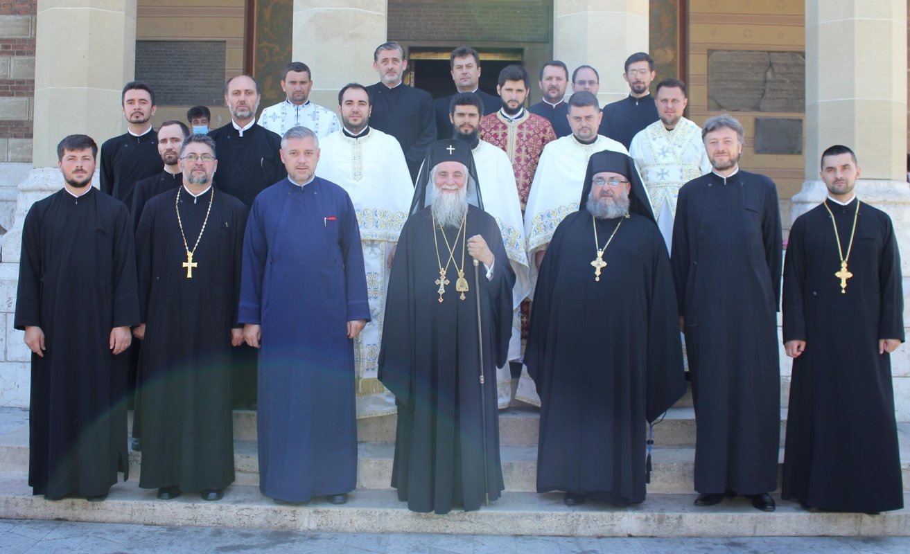 Slujire arhierească în Catedrala Mitropolitană din Craiova 148753