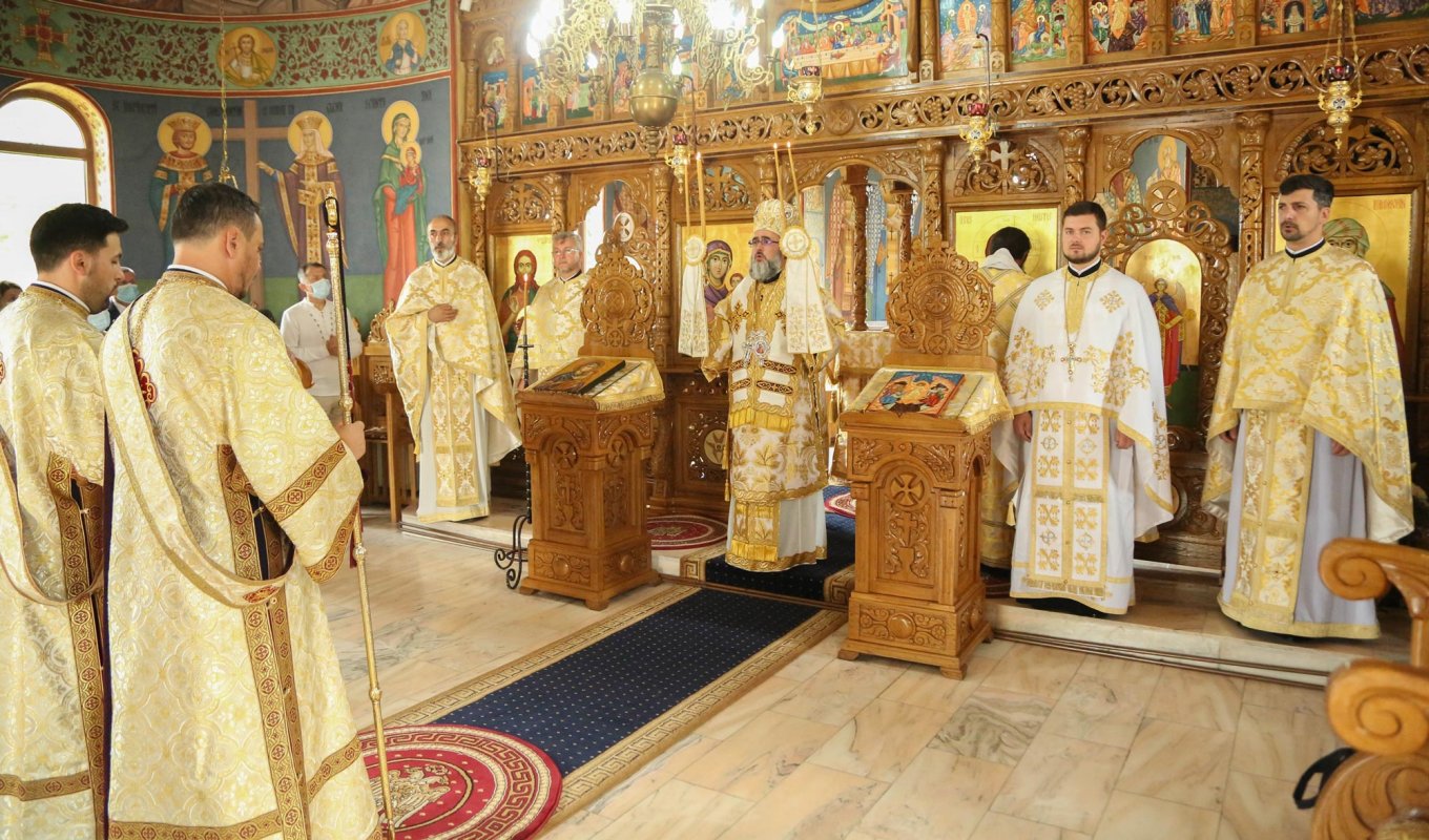 Slujire arhierească la o parohie misionară din județul Buzău 149052