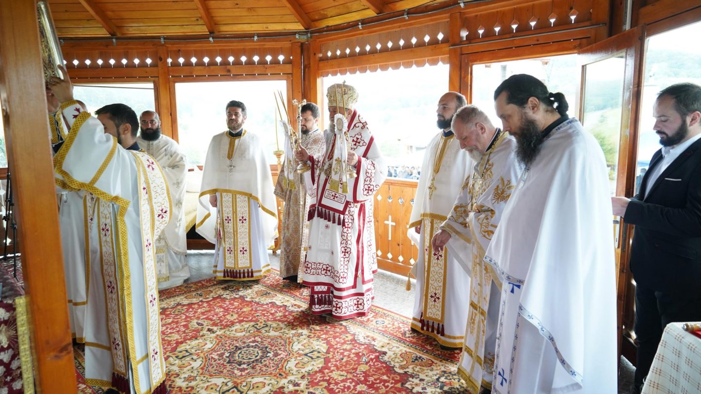 Hram la Mănăstirea Pelişor, judeţul Sibiu 149166