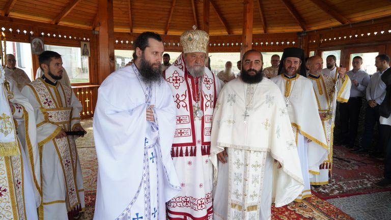 Hram la Mănăstirea Pelişor, judeţul Sibiu 149168