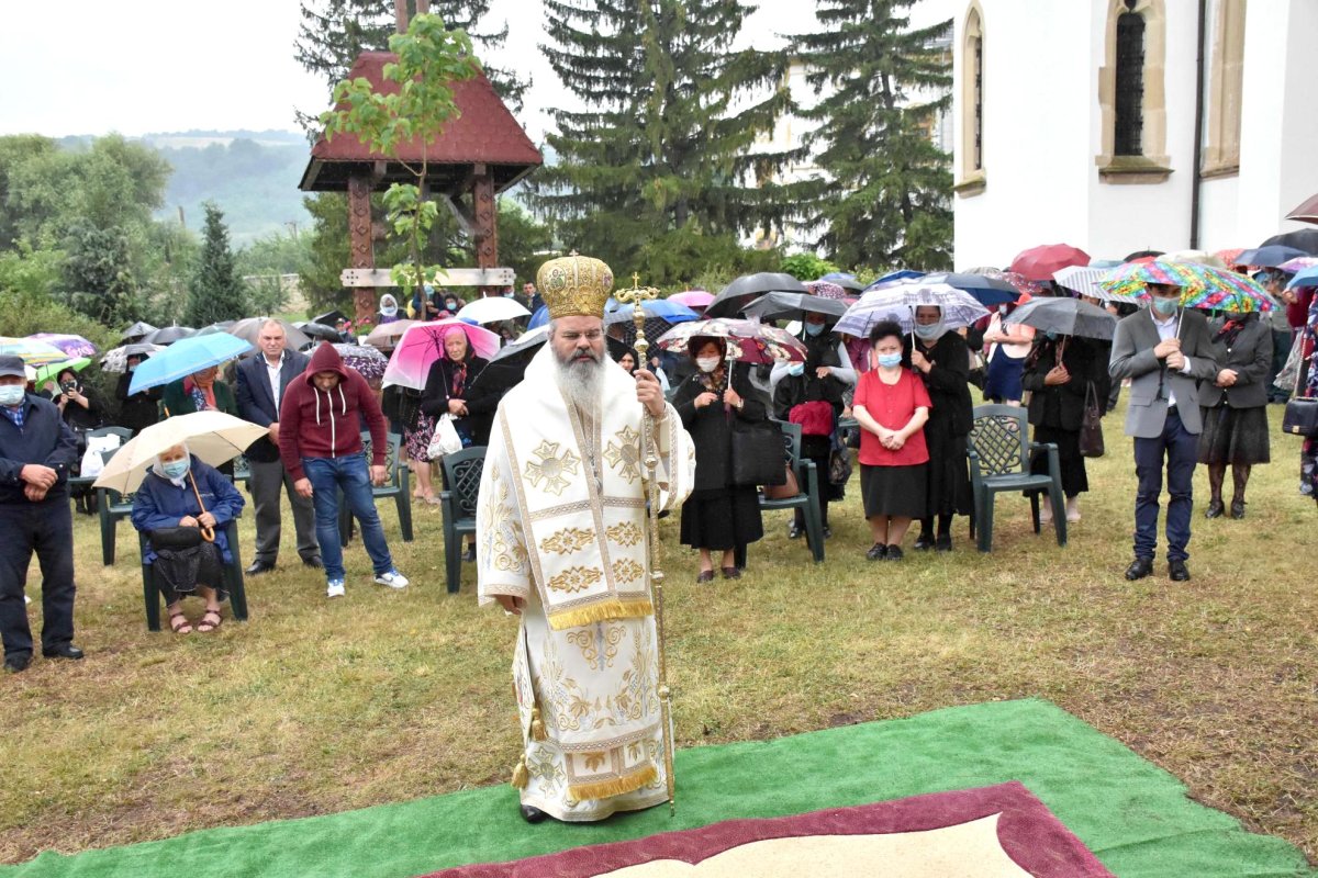 „Domnul Se descoperă într-o inimă plină de liniște, așa cum i S-a arătat Profetului Ilie” 149324