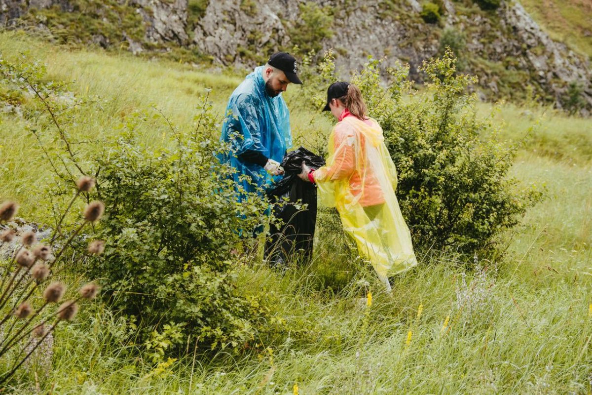 Acțiune de ecologizare realizată de echipa ASCOR Alba Iulia în Cheile Aiudului 149421