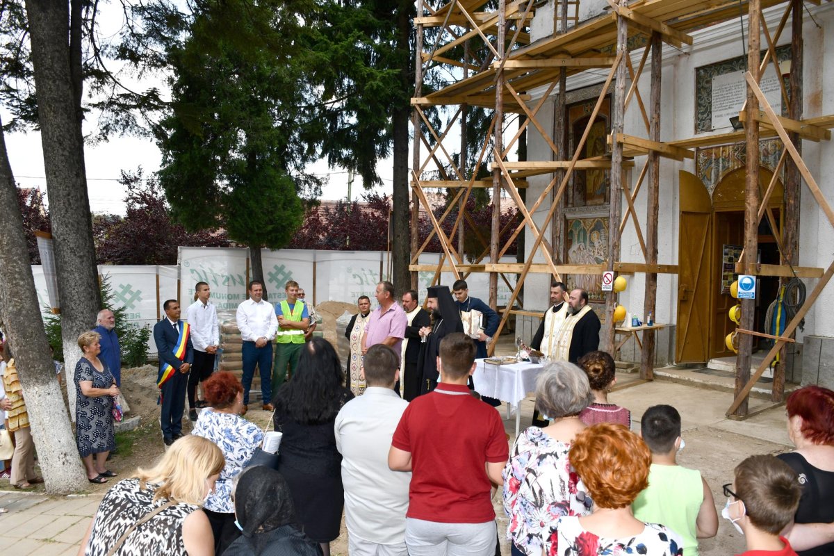 Restaurarea a două biserici monumente istorice din Caraș-Severin 149401