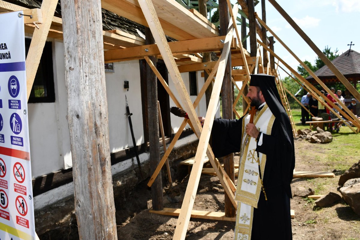 Restaurarea a două biserici monumente istorice din Caraș-Severin 149403