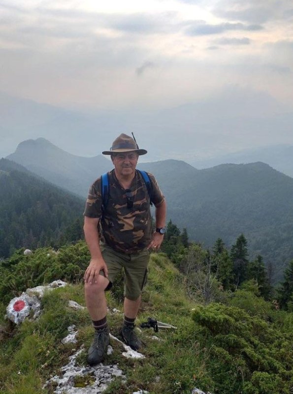 Tineri pelerini pe drumul mănăstirilor vâlcene 149379