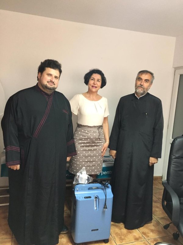 La Fălticeni a fost pus în funcțiune incubatorul donat de preoți 149445