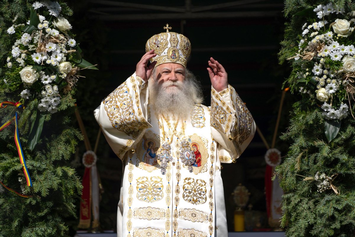 Clericii și credincioșii din Bucovina și-au primit noul Arhiepiscop 149491