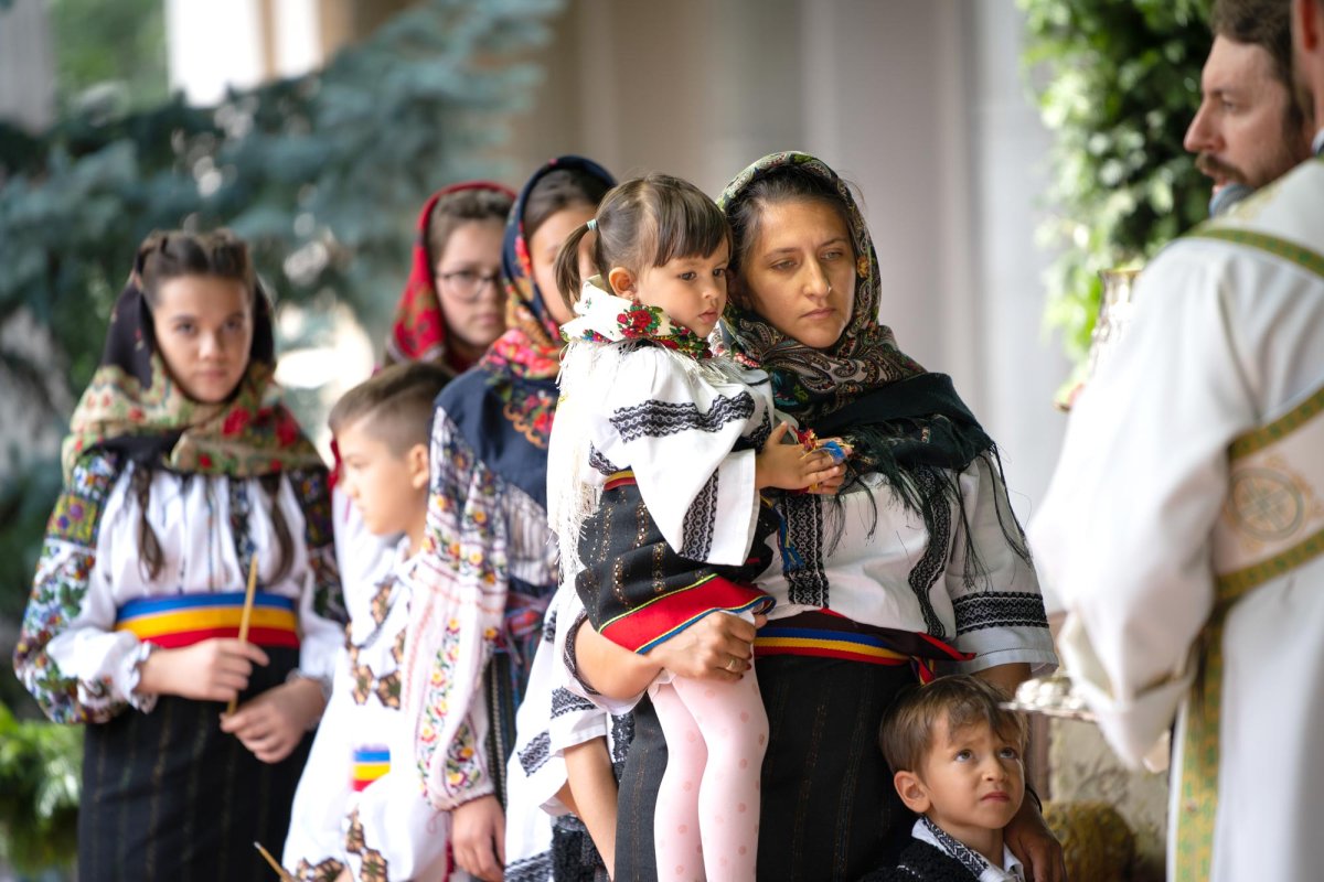 Clericii și credincioșii din Bucovina și-au primit noul Arhiepiscop 149510