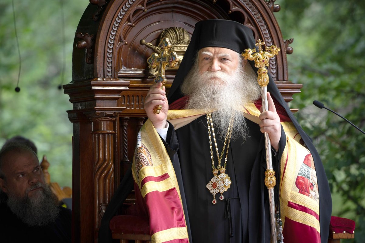 Clericii și credincioșii din Bucovina și-au primit noul Arhiepiscop 149526