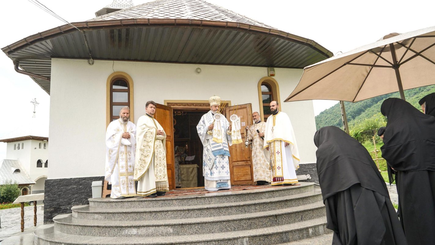 Binecuvântare arhierească la Mănăstirea „Sfânta Treime” din Orlat 149670