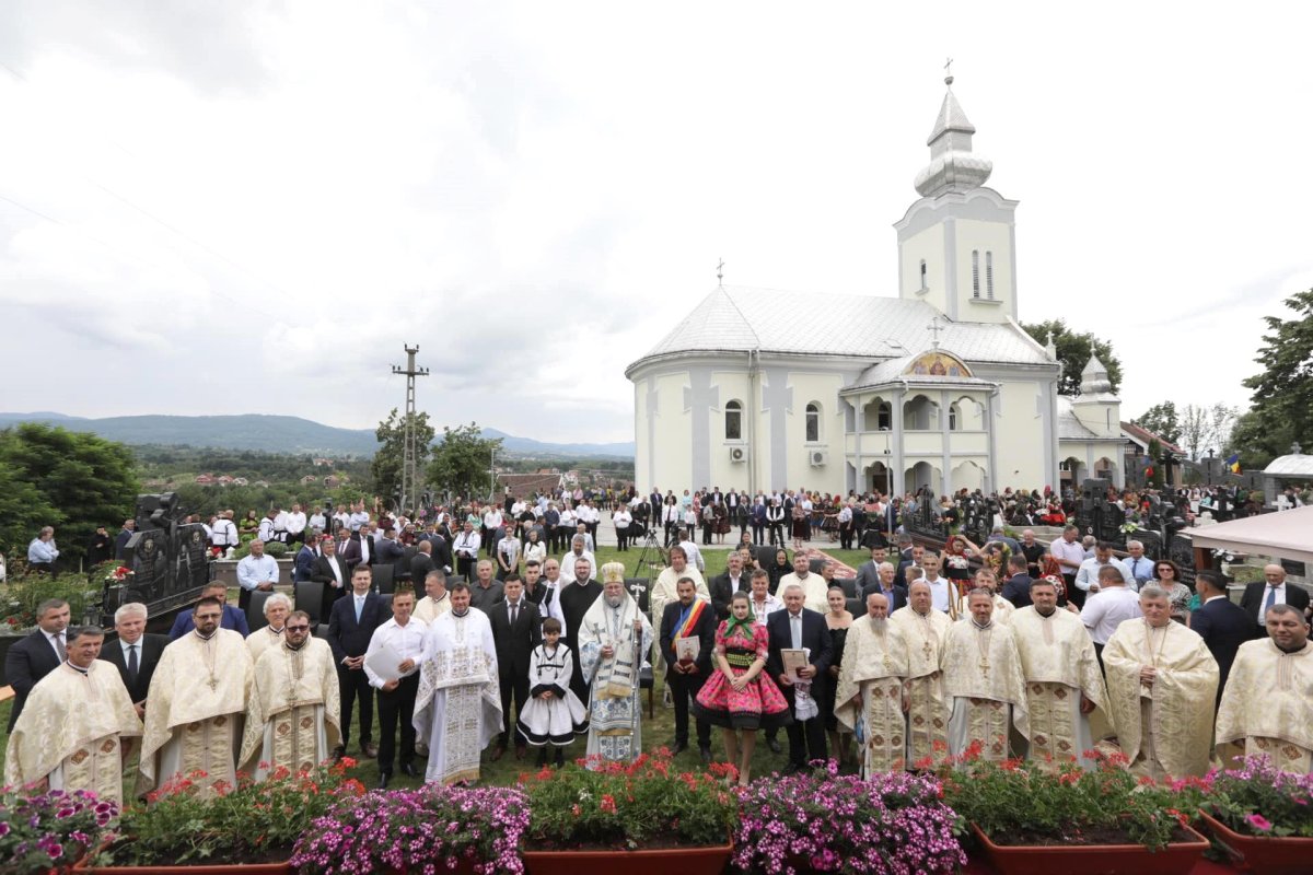 Resfințirea bisericii din Parohia Moișeni, Oaș 149765