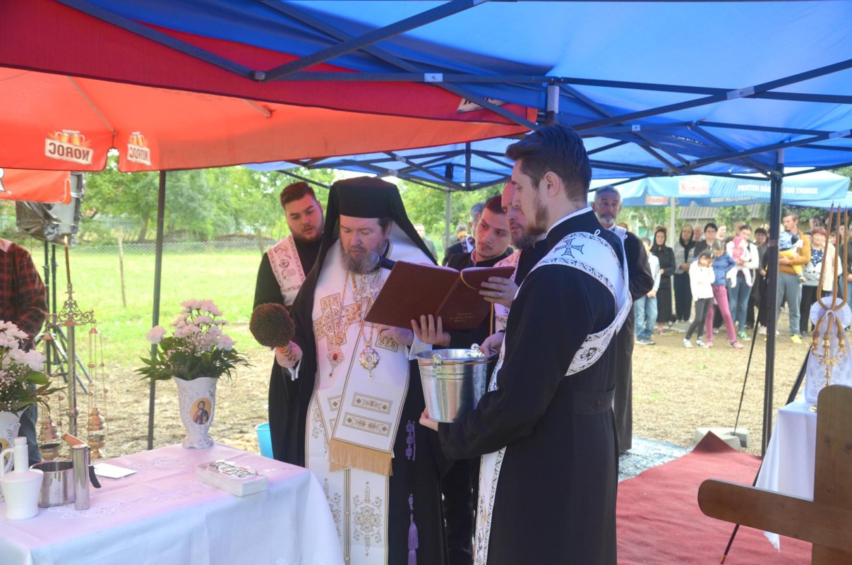 Un nou sfânt locaș se va zidi în Țara Beiușului 149760