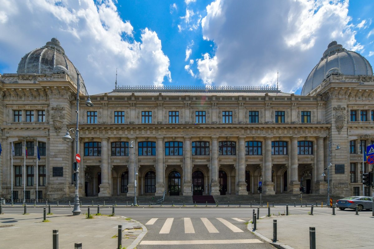 Istoria unei clădiri „de un lux nebun” la vremea sa 149812