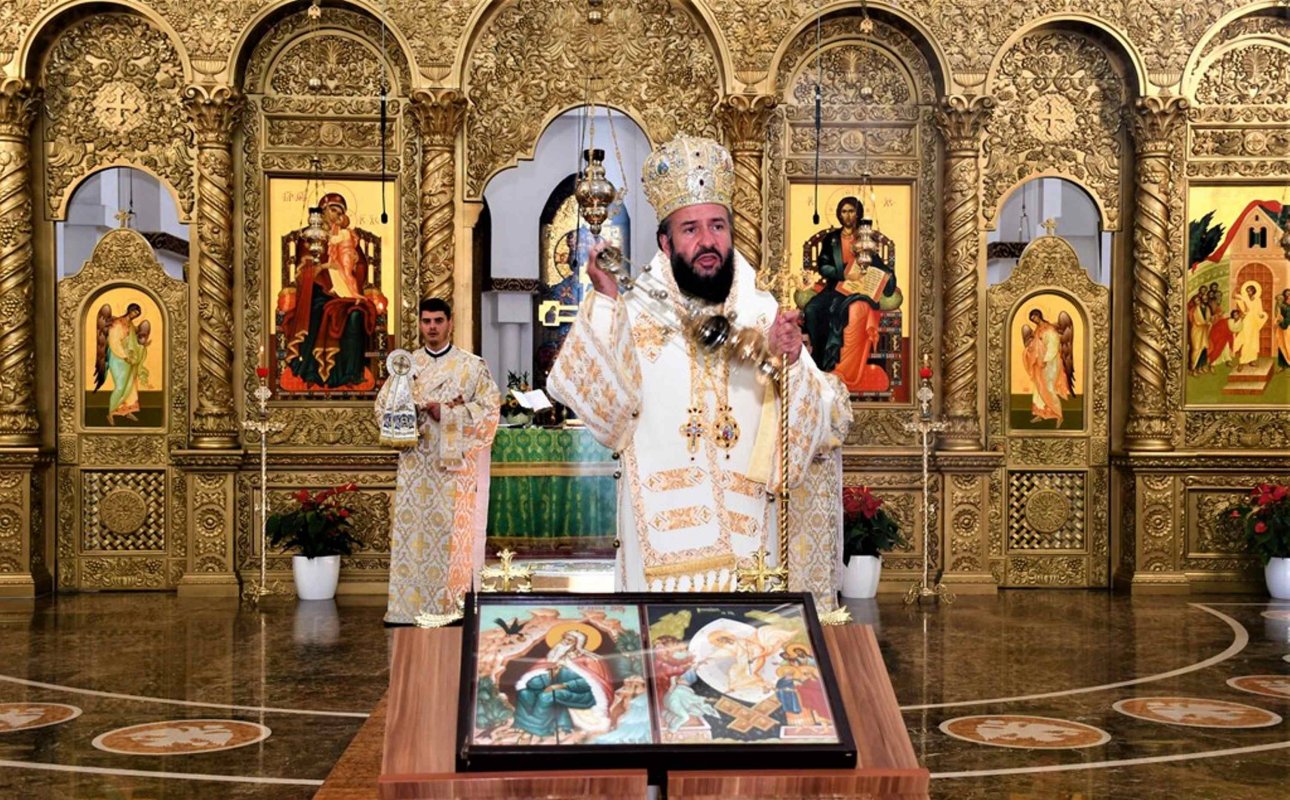 Moment aniversar pentru Episcopul Caransebeșului  149792