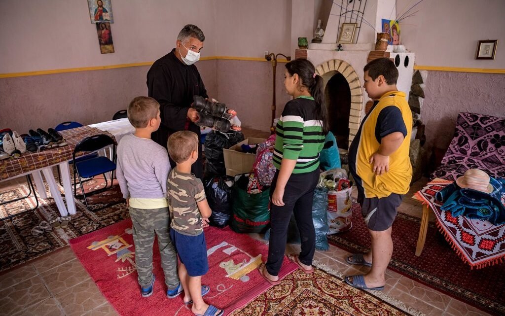 Acțiuni filantropice la o parohie din Caraș-Severin 149929