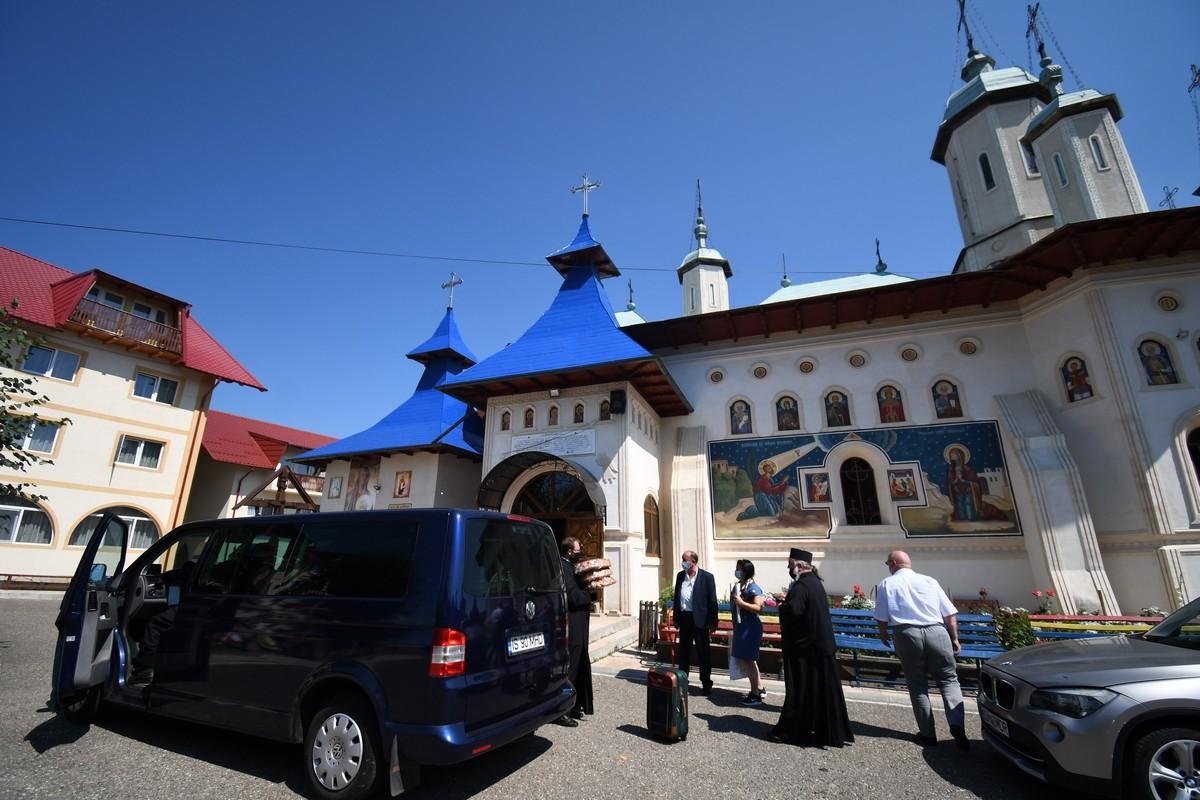 Milostenie pentru persoanele din Centrul „Bogdan I” al mănăstirii sucevene Bogdănești 149969