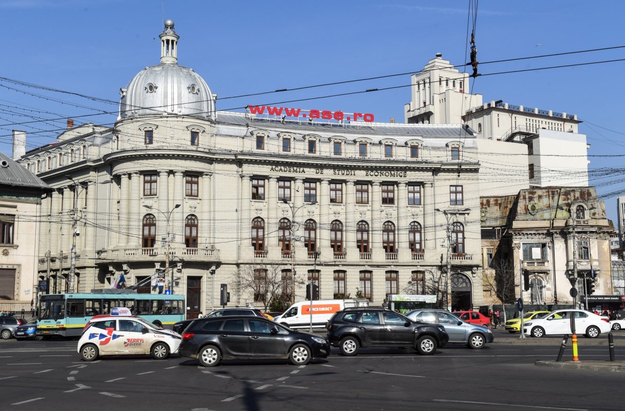 Încă o sesiune de admitere la ASE 150025