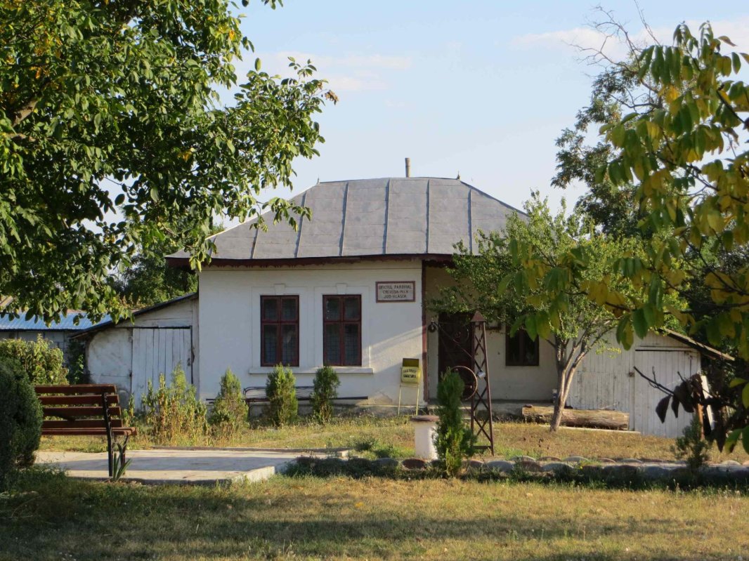 Parfumul comuniunii dintr-o așezare de-a lungul Neajlovului 150016