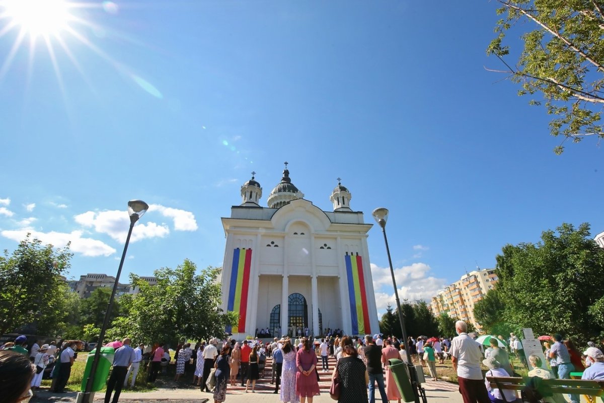 Binecuvântare pentru credincioşii din cartierul clujean Mănăştur 150092