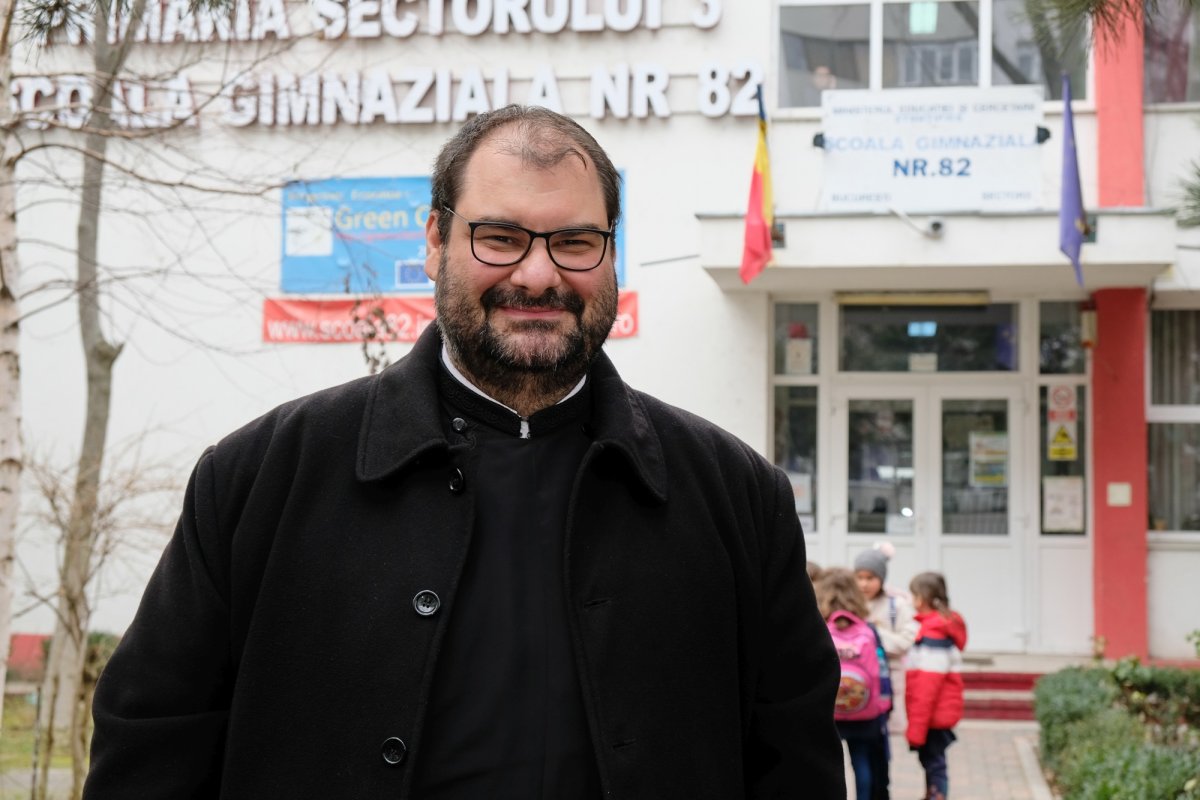 „Misiunea de profesor de religie m-a ales mai mult decât am ales-o eu” 150077