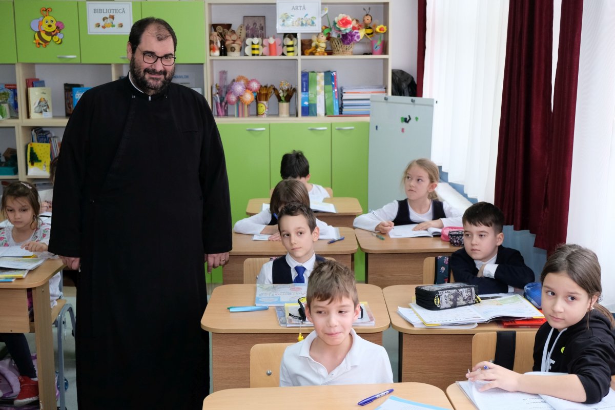 „Misiunea de profesor de religie m-a ales mai mult decât am ales-o eu” 150082