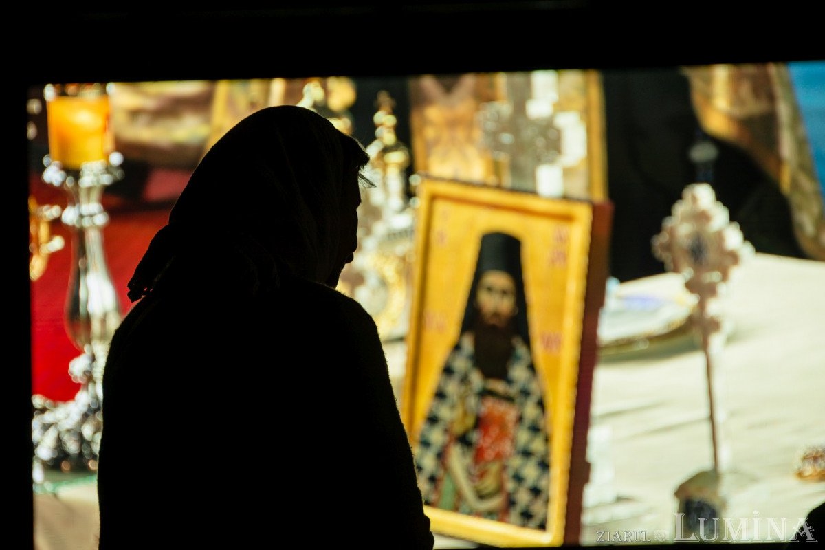 Acatistul Sfântului Cuvios Ioan Iacob de la Neamț (5 August) 222402