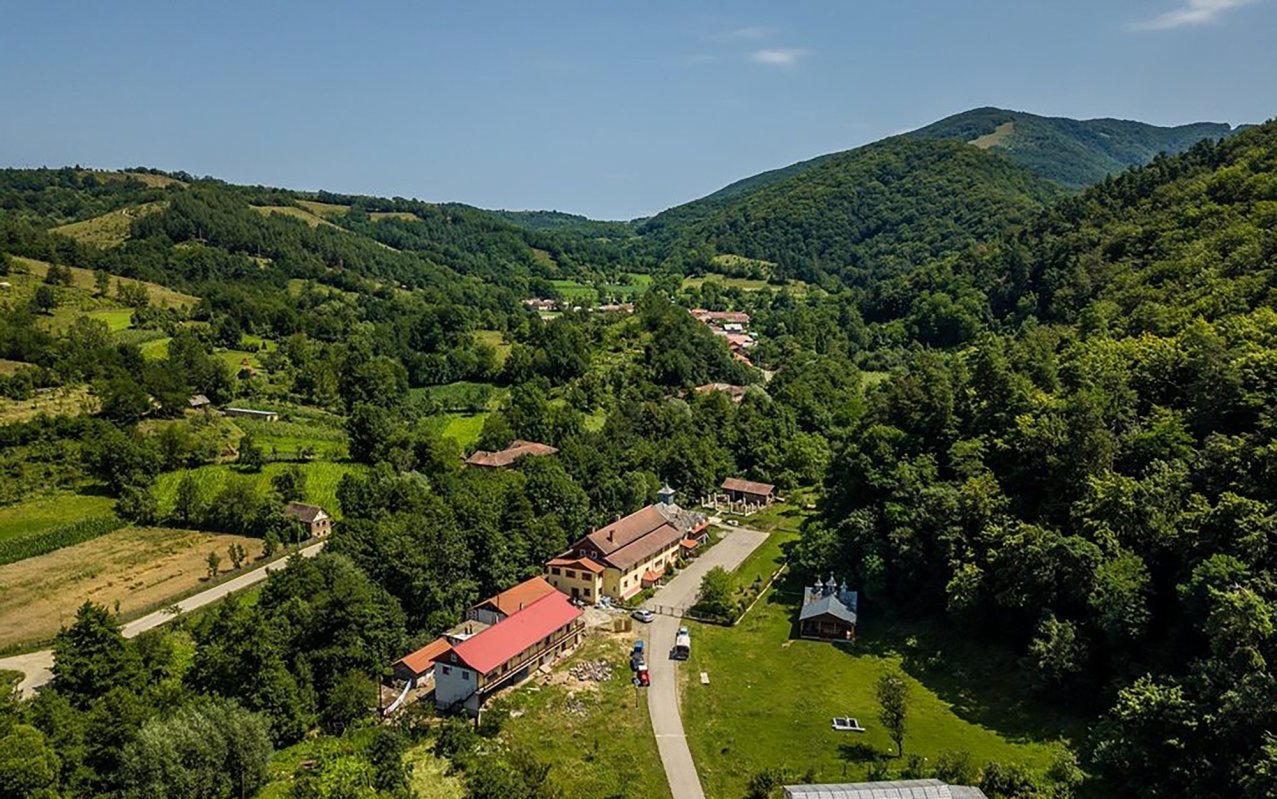 Mănăstirea Almăj-Putna își sărbătorește hramul 150174